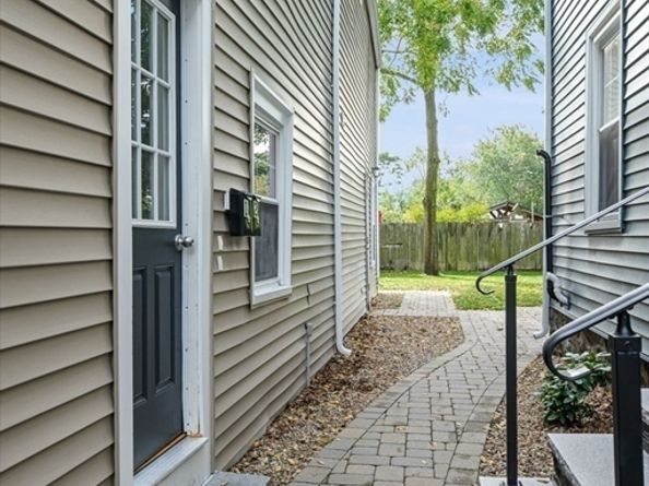 97 Mason St 2, Salem MA 01970