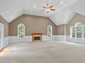 268 North St, Upton MA 01568