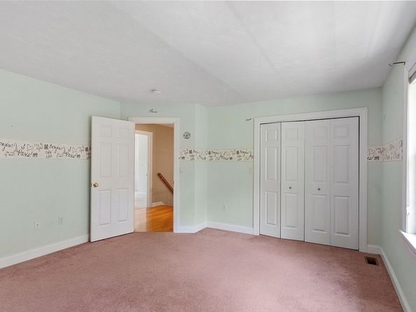 268 North St, Upton MA 01568