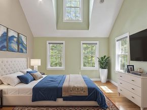 268 North St, Upton MA 01568