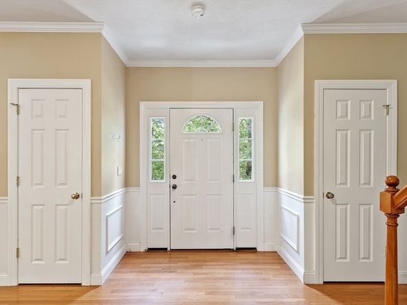 268 North St, Upton MA 01568