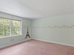 268 North St, Upton MA 01568