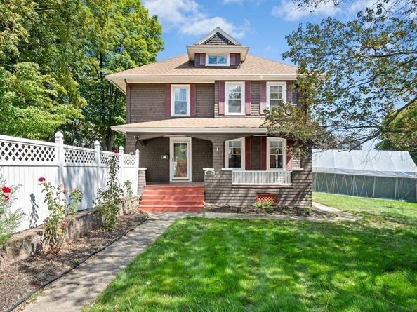 612 Grove St, Worcester MA 01605