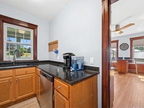 612 Grove St, Worcester MA 01605