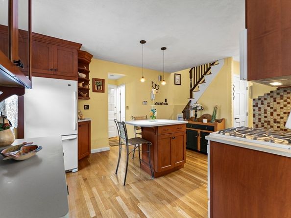 14 Margin St, Peabody MA 01960