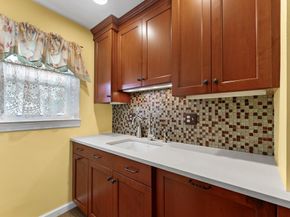 14 Margin St, Peabody MA 01960