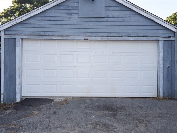 89 West St, Pembroke MA 02359