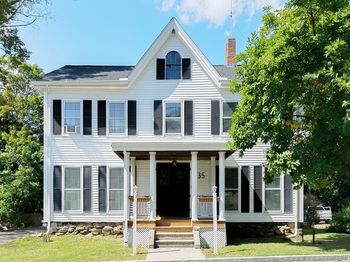 35 Bacon Street