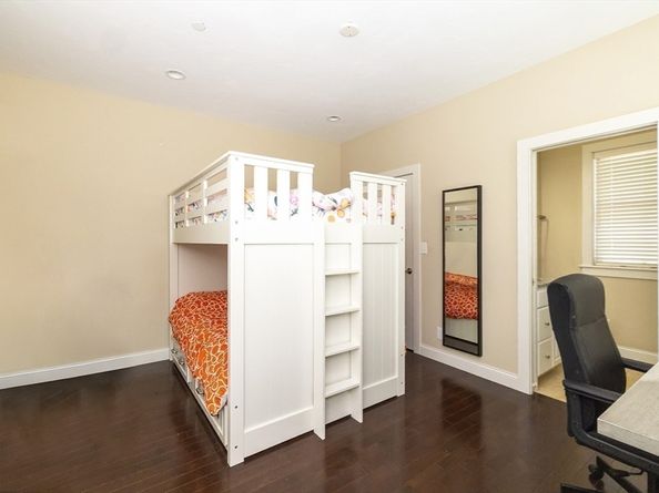1 Sandpiper Grn, Weymouth MA 02190