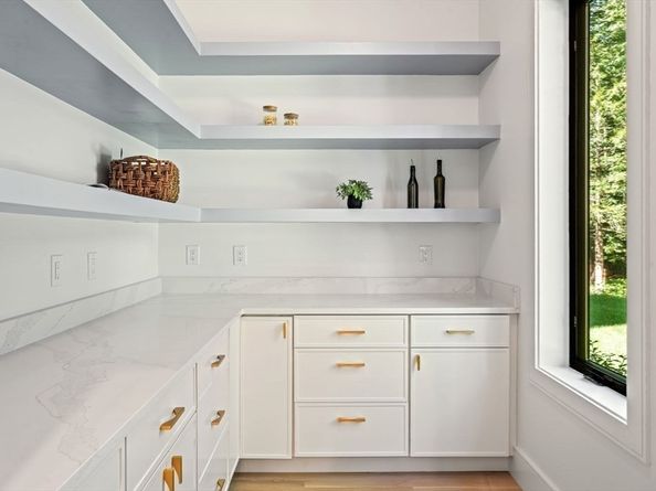48 Sherburne Rd, Lexington MA 02421