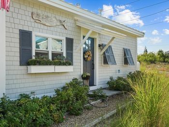 128 Old Point Rd