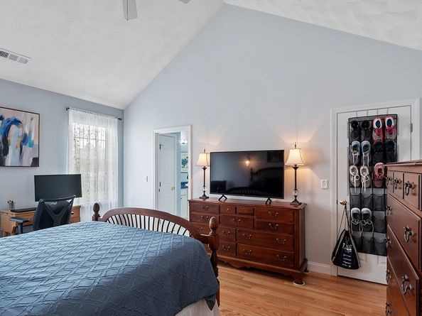 11 Emerald Court 11, Tewksbury MA 01876