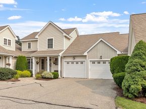 11 Emerald Court 11, Tewksbury MA 01876