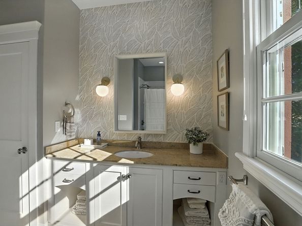 7 Vernon Street, Newburyport MA 01950