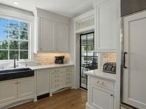 7 Vernon Street, Newburyport MA 01950