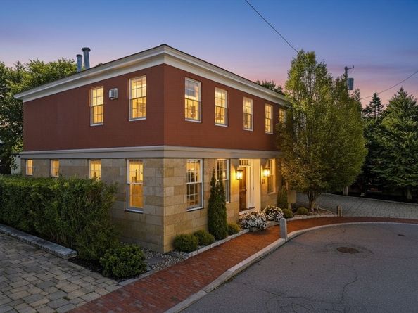 7 Vernon Street, Newburyport MA 01950