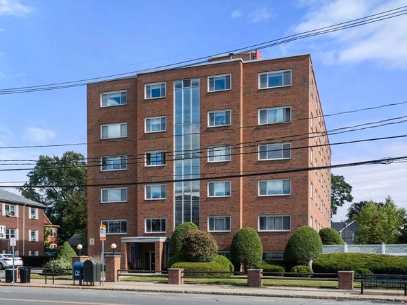 215 Massachusetts Avenue 19 (34), Arlington MA 02474