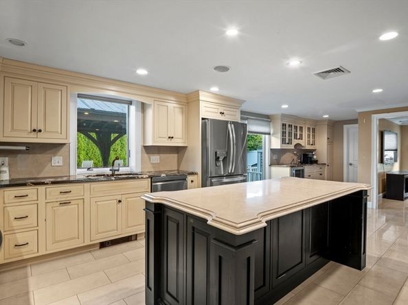 64 Browning Rd, Arlington MA 02476