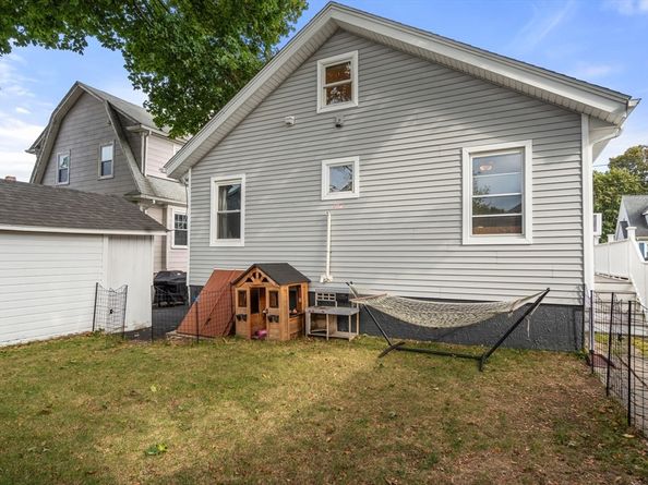 47 Connell St, Quincy MA 02169