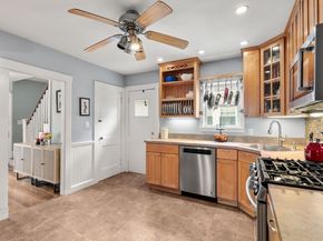 47 Connell St, Quincy MA 02169
