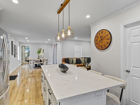 64 Bacheller St, Lynn MA 01904