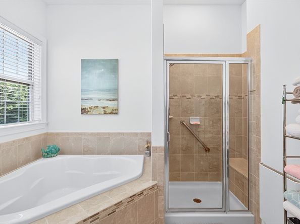 39 Woodsong, Plymouth MA 02360