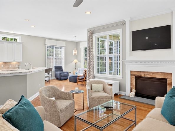 39 Woodsong, Plymouth MA 02360