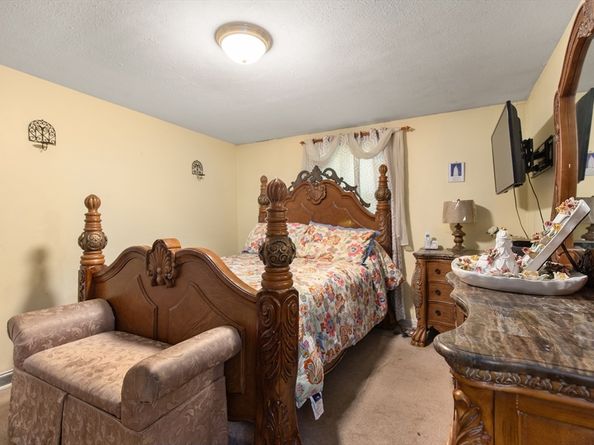 72 W Elm Ter, Brockton MA 02301