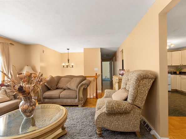 72 W Elm Ter, Brockton MA 02301