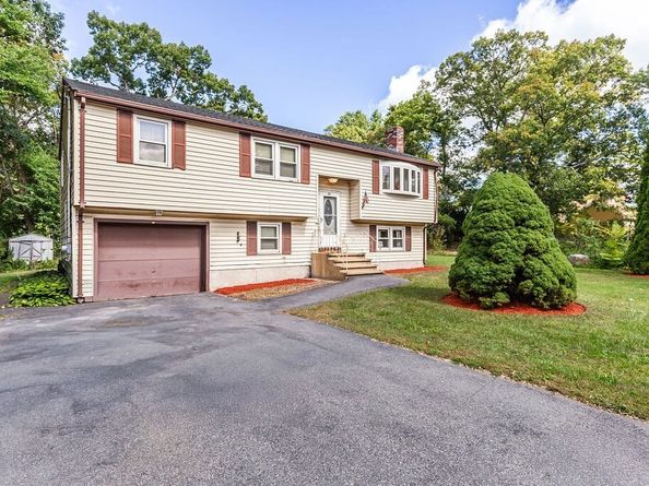 72 W Elm Ter, Brockton MA 02301