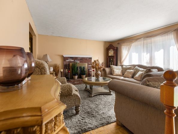 72 W Elm Ter, Brockton MA 02301