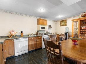 72 W Elm Ter, Brockton MA 02301