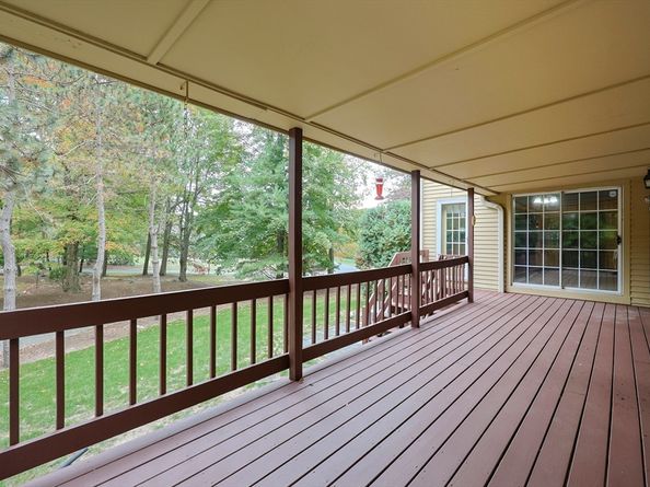 14 Country Club Ln C, Milford MA 01757