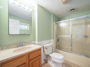 14 Country Club Ln C, Milford MA 01757