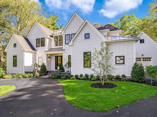 92 Hill St, Lexington MA 02421