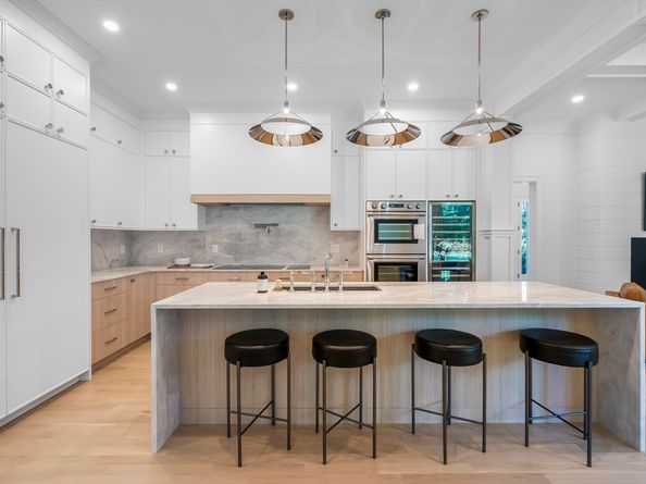 92 Hill St, Lexington MA 02421