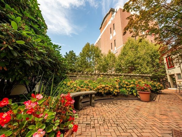 100 Fulton Street 2N, Boston MA 02109