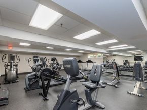 79 Florence St 402S, Newton MA 02467