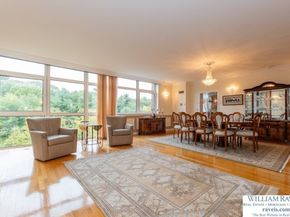 79 Florence St 402S, Newton MA 02467
