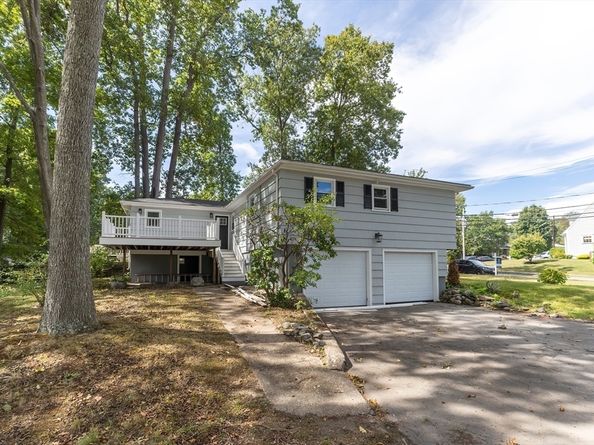 53 Hampden Dr, Norwood MA 02062