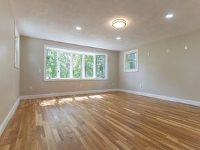 53 Hampden Dr, Norwood MA 02062