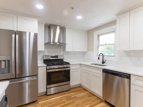 53 Hampden Dr, Norwood MA 02062
