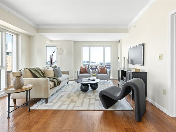 1 Nassau 1605, Boston MA 02111