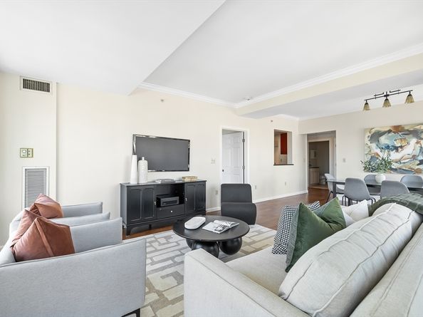 1 Nassau 1605, Boston MA 02111