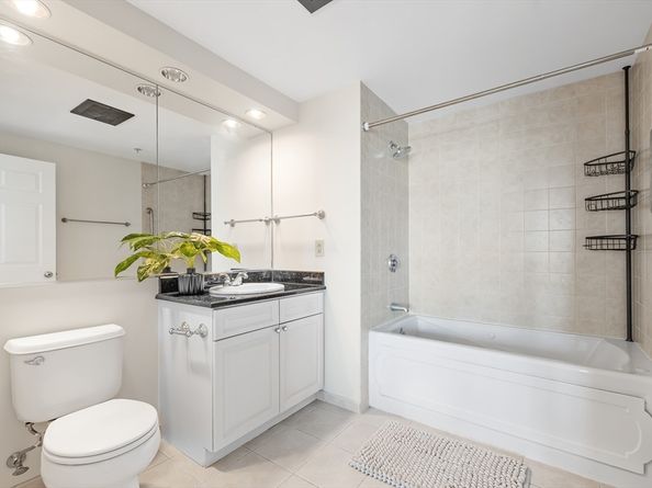 1 Nassau 1605, Boston MA 02111