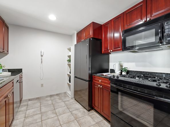 1 Nassau 1605, Boston MA 02111