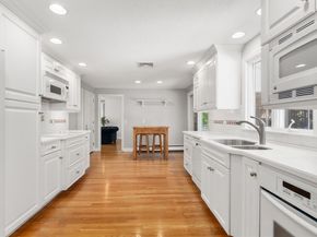 1 Pleasantview Terrace, Framingham MA 01701