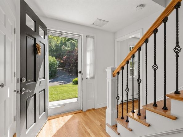 1 Pleasantview Terrace, Framingham MA 01701