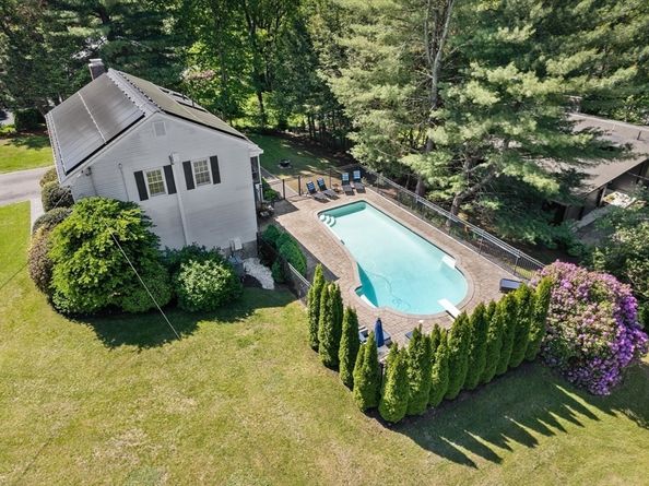 1 Pleasantview Terrace, Framingham MA 01701
