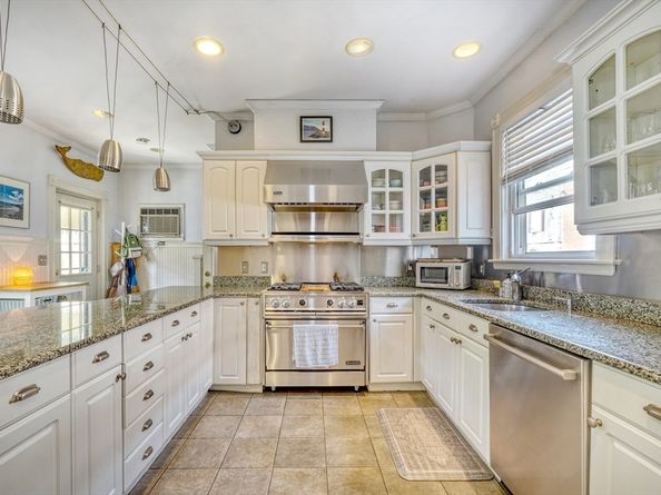 41 Tudor St, Lynn MA 01902